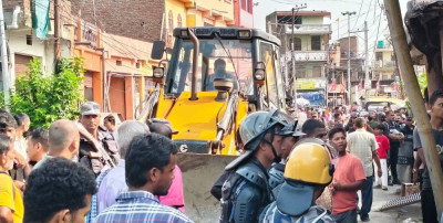  जनकपुरका पोखरीलाई अतिक्रमणमुक्त बनाउन आजदेखि डोजर चलाइयो 